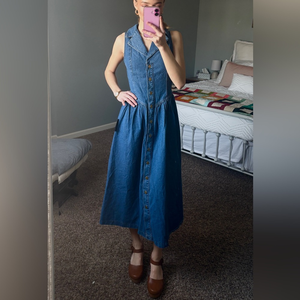 Levon Medium Wash Denim Button-Front Midi Dress